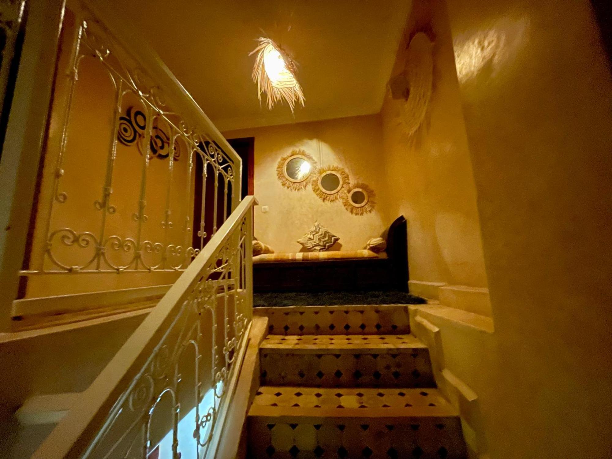 Au Riad Des Deux Patios - Marrakech มาร์ราเกช ภายนอก รูปภาพ